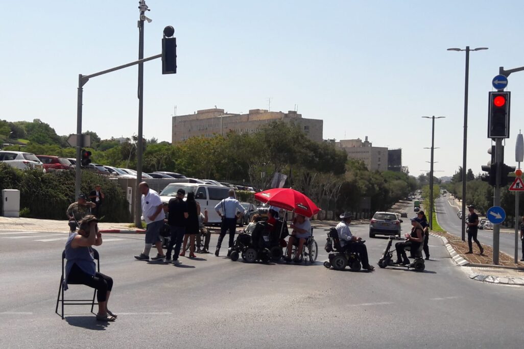 הפגנת הנכים ברחוב רופין בירושלים (צילום: אלחנן אהרון)