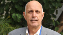 שמוליק בן יעקב, יו"ר האגודה לזכויות החולה. "למרות שהממשלה הזאת התחייבה על חיזוק מערכת הבריאות במסמך היסוד שלה, הם לא פועלים לפי ההתחייבות הזאת" (צילום: האגודה לזכויות החולה)