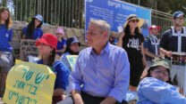 שר הבריאות ניצן הורוביץ בהפגנת החקלאים, ארגוני הבריאות ותנועות הנוער נגד אישור התקציב (צילום: ניצן צבי כהן)