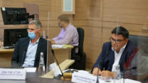 מיכאל ביטון ויאיר גולן בדיון ועדת הכלכלה על הרפורמה בחקלאות (צילום: דוברות הכנסת, נועם מושקוביץ)