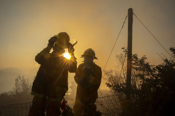 בתוככי האש (צילום: אוליביה פיטוסי/פלאש 90)