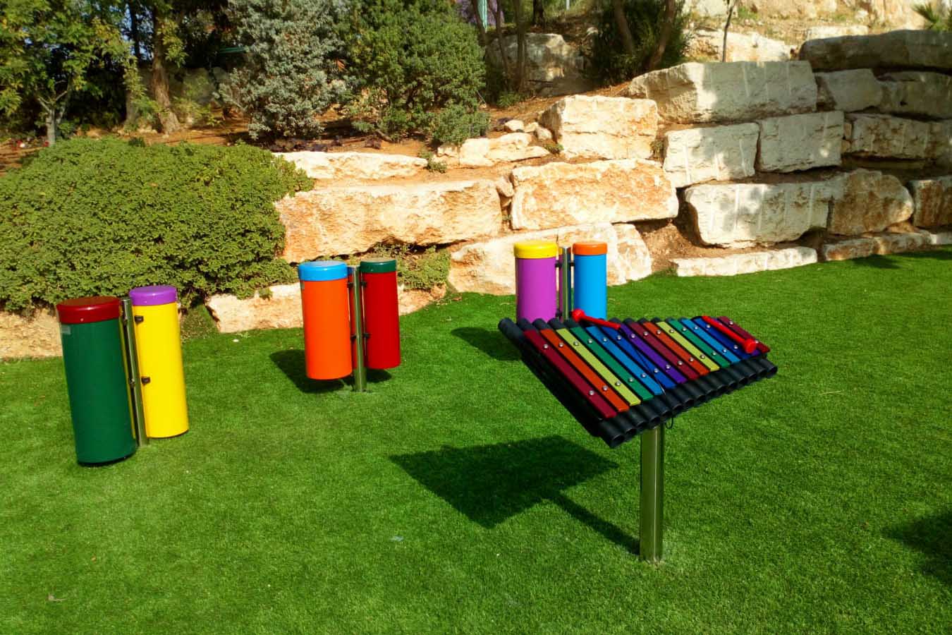 כלי נגינה של אורנה וגרשון ון אלדרינק (צילום: אלבום פרטי)