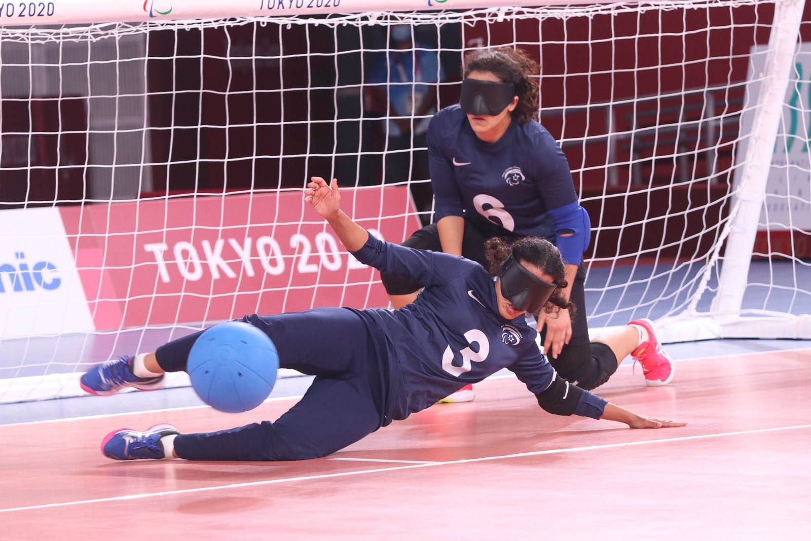 منتخب إسرائيل لكرة الهدف في الألعاب البارالمبية في طوكيو (تصوير: ليلاخ ڤايس، اللجنة البارالمبية في إسرائيل)