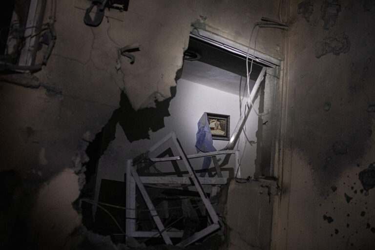 חלון הממ&quot;ד לא מחזיק מעמד. מחיר כבד. אסון (צילום: Ilia Yefimovich/picture alliance via Getty Images)