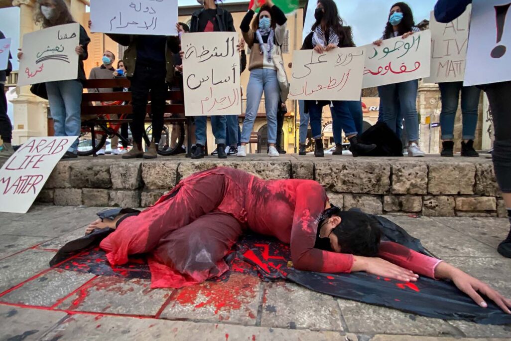 Arab citizens from Jaffa protest violence occuring in the Arab-Israeli towns. (Photo: Avshalom Sassoni / Flash90)