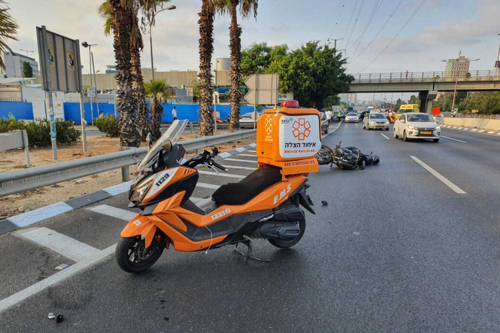 זירת התאונה בבני ברק (צילום: דוברות איחוד והצלה) זירת התאונה בבני ברק (צילום: דוברות איחוד והצלה)