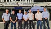 תמיר עידאן, ראש מועצת שדות נגב (מימין); גדי ירקוני, דובר מועצת אשכול; איתמר רביבו, ראש מועצת חוף אשקלון; איציק דנינו, ראש עיריית אופקים; אלון דוידי, ראש עיריית שדרות; אופיר ליבשטיין, ראש מועצת שער הנגב וניר זמיר, ראש מועצת בני שמעון (צילום: דוברות מועצת שדרות)