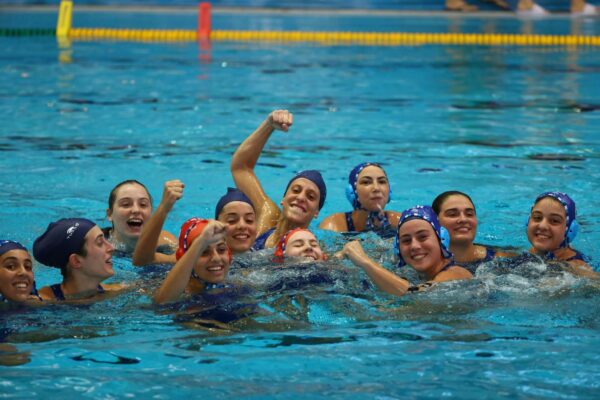 נבחרת הנשים של ישראל עד גיל 20 בכדורמים, מסיימת במקום השביעי באליפות העולם שנערכה בישראל (צילום: גלעד קוולרצ'יק, איגוד הכדורמים)