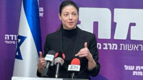 שרת התחבורה מרב מיכאלי (צילום: דבר)