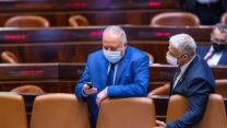 שרי האוצר והחוץ בהצבעות על תקציב המדינה (צילום: אוליבר פיטוסי פלאש 90)