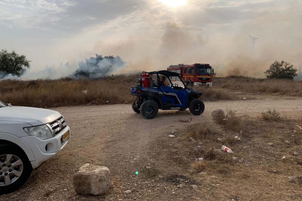 כוחות כיבוי ביער שוהם (צילום: כב"א)