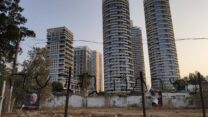 גבעת עמל אחרי הפינוי. הפערים בארץ ובעולם מעמיקים (צילום: דוד טברסקי)
