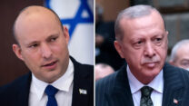 נשיא טורקיה רג'פ טייפ ארדואן (מימין) וראש הממשלה נפתלי בנט (צילומים: AP Photo/Kemal Softic, אלכס קולומיוסקי / פול)