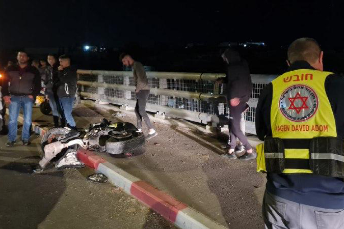 זירת התאונה בהר חומה (צילום: דוברות מד"א)