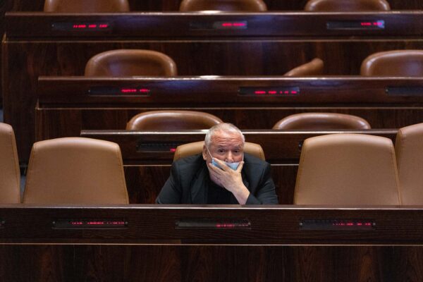 ח"כ דודי אמסלם במליאת הכנסת (צילום: אוליבייה פיטוסי/פלאש90)