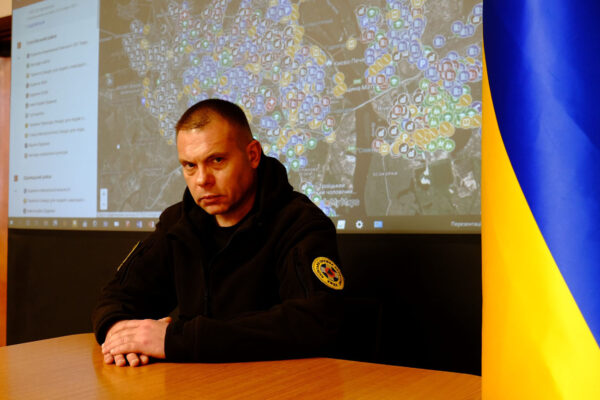 רומן טקצ׳וק, ראש שירותי ההצלה והחירום בבירת אוקראינה. ״אנחנו במלחמה שנמשכת שנים״ (צילום: דוד טברסקי)