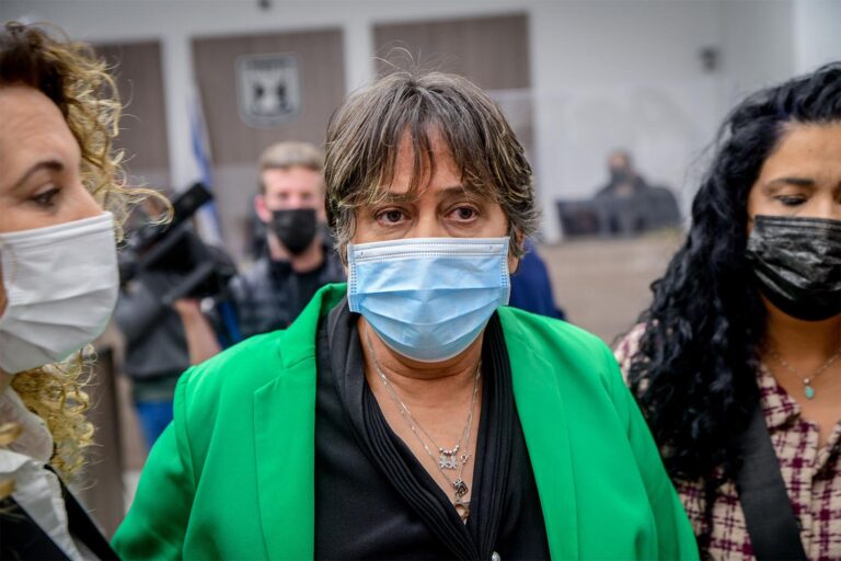 Yaffa Ben-David, head of the Teacher's Union arrives to a court hearing at the Labour Court in in Bat Yam. (Photo: Avshalom Sassoni / Flash90)