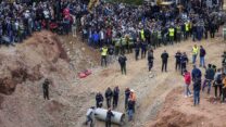 מאמצי החילוץ של ריאן אורם בן החמש, שנפל לבאר בעומק 30 מטר במרוקו (צילום: AP Photo/Mosa'ab Elshamy)