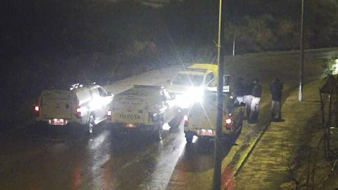 מרדף משטרתי ומארב לגנבים שקף (צילום: משטרת ישראל) מרדף משטרתי ומארב לגנבים שקף (צילום: משטרת ישראל)