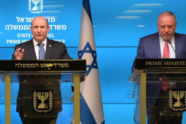 בנט וליברמן הציגו את התכנית למאבק ביוקר המחייה: "נוריד מיסים ומכסים"