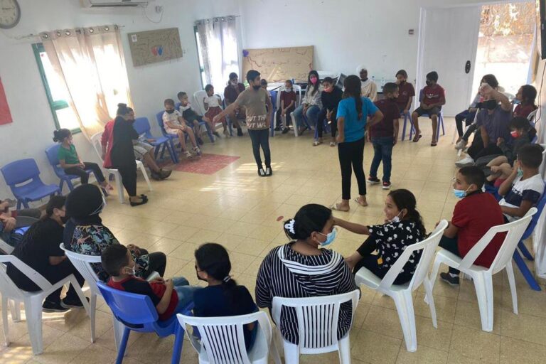 פעילות קן רהט של הנוער העובד והלומד (צילום: הנוער העובד והלומד)