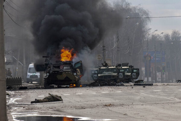 קרב בחרקיב (צילום: AP Photo/Marienko Andrew)