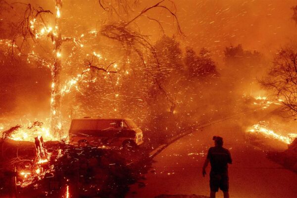 שריפה בקליפורניה ב-2020 (AP Photo/Noah Berger, File)