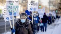 הפגנת מורים במיניאפוליס, מינסוטה (צילום: Elizabeth Flores/Minneapolis Star Tribune/TNS/ABACAPRESS.COM)