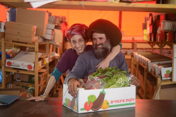 אייל ועינת איצקוביץ' (צילום: חוות שורשים)