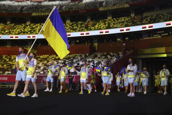המשלחת האוקראינית באולימפיאדת טוקיו (צילום: Hannah McKay/Pool Photo via AP)