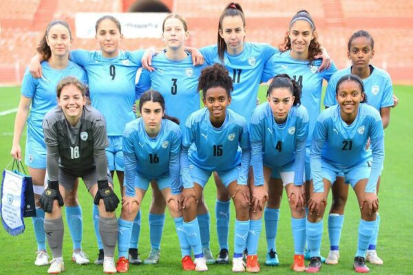 נבחרת הנערות עד גיל 17 בכדורגל (צילום: ההתאחדות לכדורגל בישראל)