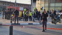 זירת הפיגוע בבאר שבע (צילום: פלאש 90)