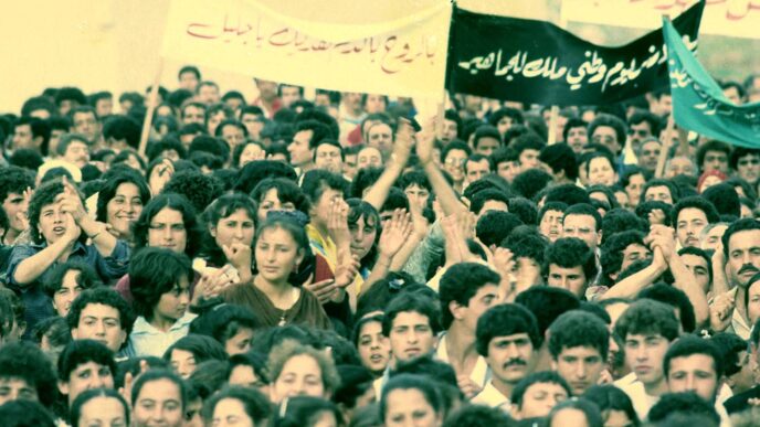 مظاهرات في سخنين في يوم الأرض عام 1988 (الصورة: إف شرير ، مجموعة دان حداني ، المكتبة الوطنية)