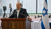 ראש הממשלה נפתלי בנט במהלך סיור באוגדת שומרון (צילום: קובי גדעון/ לע״מ)