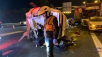 זירת התאונה בכביש 1 (צילום: איחוד הצלה)