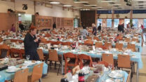 הכנות לסדר פסח בכפר מסריק (צילום: כפר מסריק)