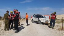 פעולות לחילוץ שתי מטיילות שתעו בדרכן ונקלעו לשדה מוקשים סמוך לנחל תמר (צילום: יחידת חילוץ ערבה)