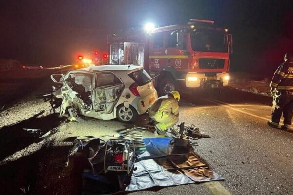 תאונת דרכים בכביש 90, בערבה (קרדיט צילום: תיעוד מבצעי כבאות והצלה אילת)