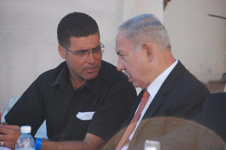 Na’il Zoabi and Benjamin Netanyahu ahead of the 2021 elections (Photo: Private album)