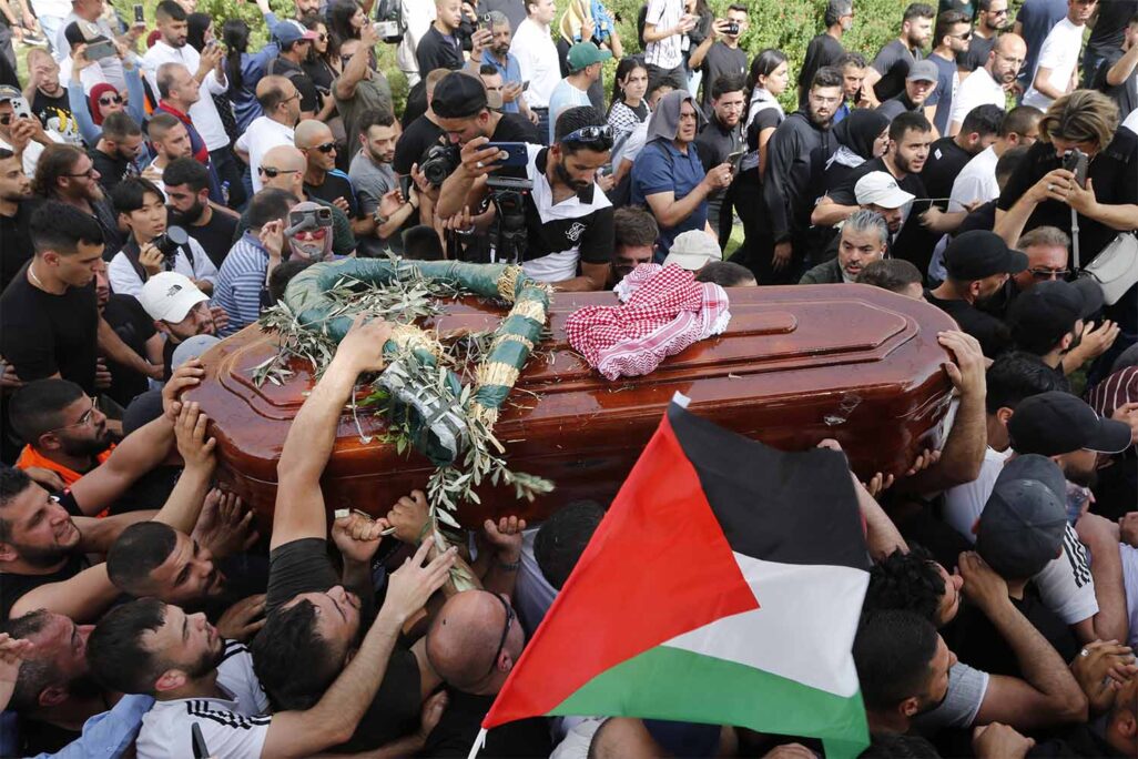 הלוויה של שירין אבו אלעקין. (ציולם: ג'מאל עוואד/פלאש90)