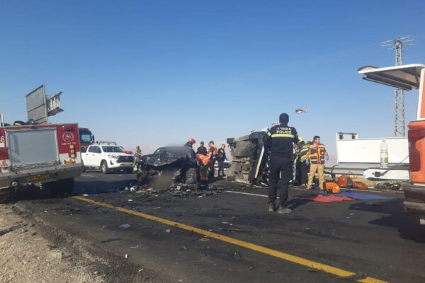 5 פצועים, בהם שניים במצב קשה, בתאונת דרכים בכביש 90 באזור ים המלח