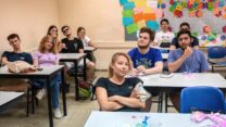 תלמידי כיתה י"ב 2 בתיכון עמל ב' פתח תקווה (צילום: כדיה לוי)