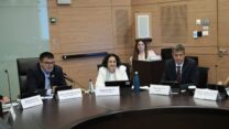 שר התקשורת יועז הנדל (מימין), מנהלת ועדת הכלכלה ד"ר עידית חנוכה, ויו"ר הוועדה מיכאל ביטון (צילום: דוברות הכנסת, דני שם טוב)