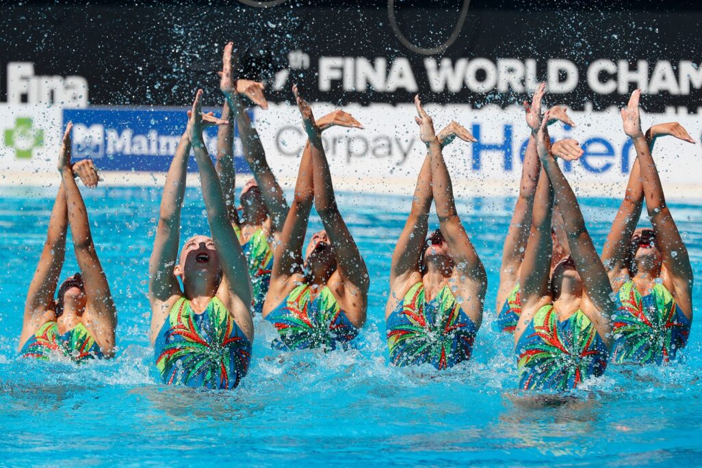 נבחרת ישראל בשחייה אמנותית באליפות העולם (תמונות: סימונה קסטרווילארי, באדיבות איגוד השחייה)