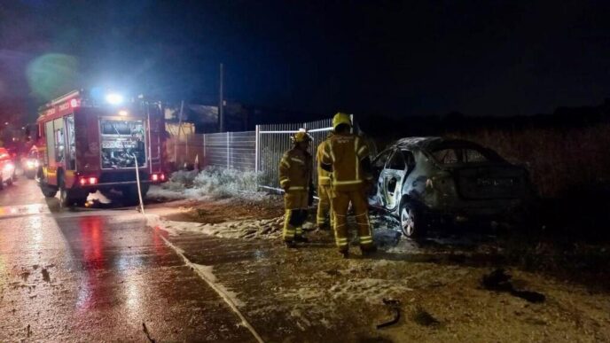 הרכב בו נהגה ג'והרה חניפס, בתו של סגן ראש עיריית שפרעם, לאחר הפיצוץ ממנו נהרגה (צילום: כבאות והצלה צפון)