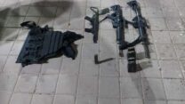אמצעי הלחימה שנמצאו הלילה ברכבם של המחבלים (צילום: דובר צה"ל)