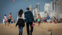 חוף ראשון לציון (צילום: יוסי אלוני/פלאש 90)