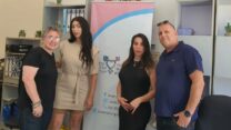 איציק פלצ'י מארגון עובדי קק"ל, מגי מור יו"ר ועד עובדי אסותא עם מנכ"לית טרנסיות ישראל לינור אברג'יל ומעיין אלכס יו"ר טרנסיות ישראל (צילום: אלבום פרטי)