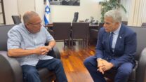 ראש הממשלה יאיר לפיד בפגישה עם יו"ר ההסתדרות ארנון בר-דוד (צילום: ההסתדרות)