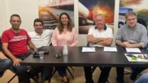 חתימת ההסכם בחברת ברקנית (צילום: דוברות ההסתדרות)